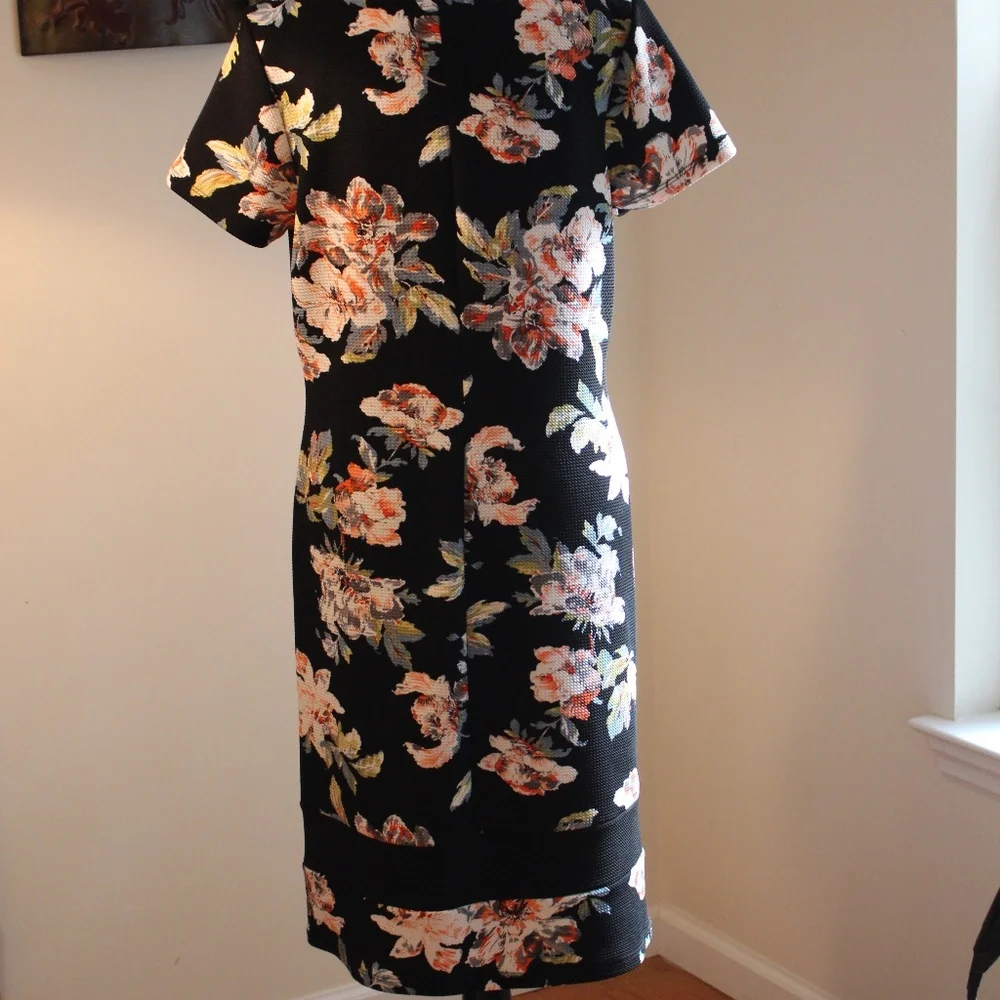 Papillon Blanc, flower dress large.....